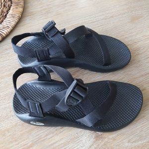 Ladies Chaco Black Size 7